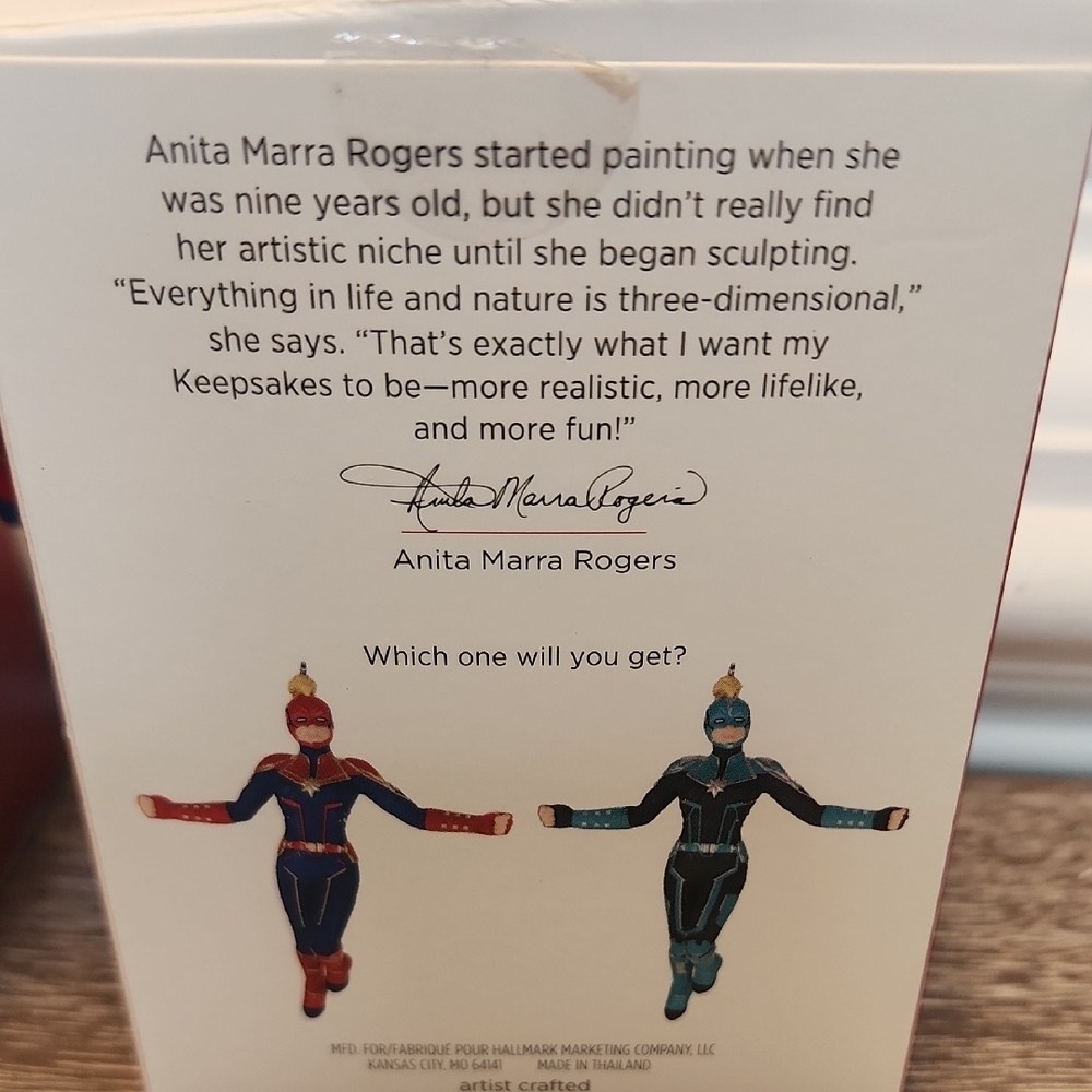 Hallmark Captain Marvel Keepsake Ornament - Picture 4 of 10